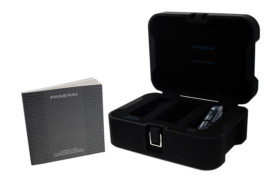 Panerai Luminor GMT PAM00533 Image 5